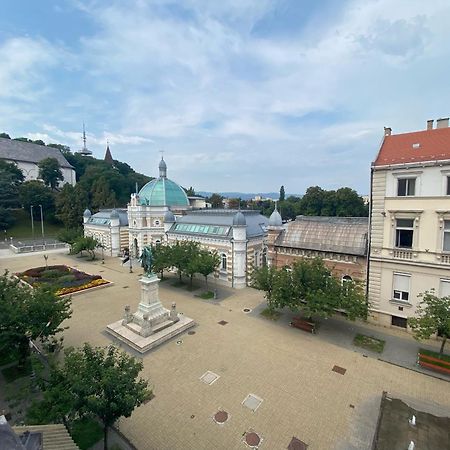 Apartament Czingu-LAK Miszkolc Zewnętrze zdjęcie