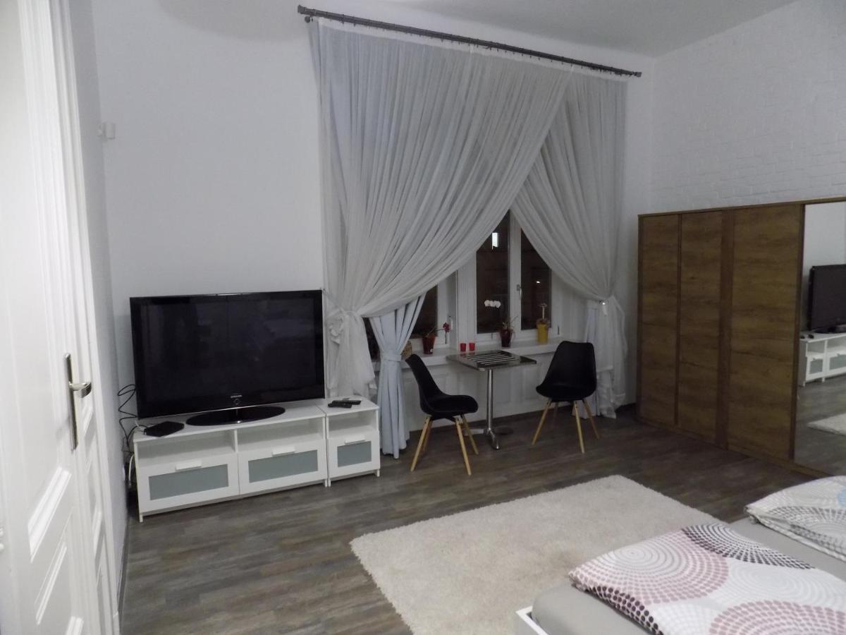 Apartament Czingu-LAK Miszkolc Zewnętrze zdjęcie