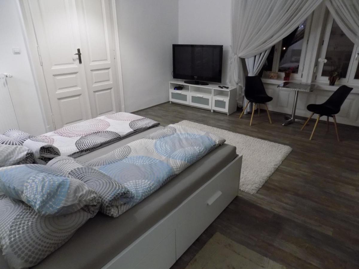 Apartament Czingu-LAK Miszkolc Zewnętrze zdjęcie